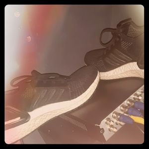 Adidas Boost size 5